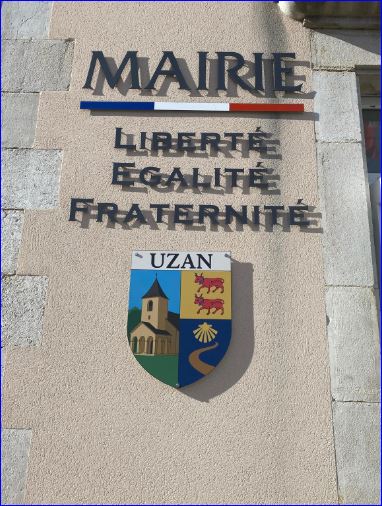 Pseudo-blason de UZAN